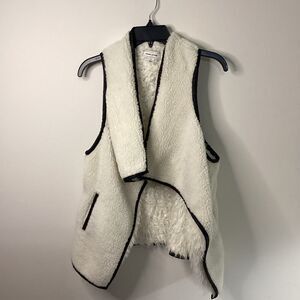 Adam Levine Off White Sherpa Women's Vest Size Small